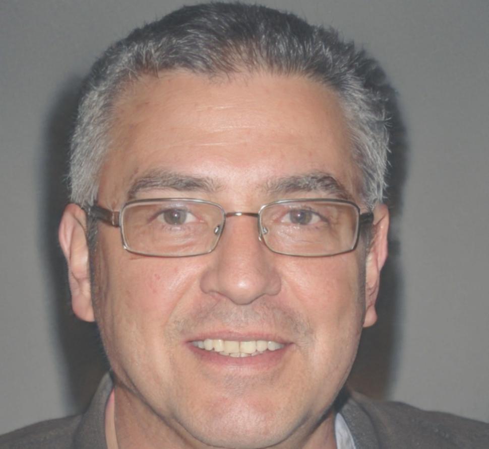 Portrait of Kieran Blackwell, senior investment educator and financial analyst